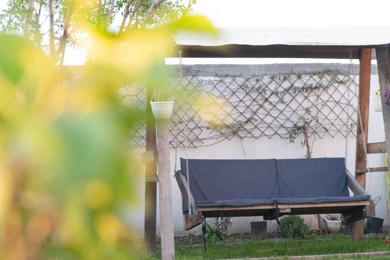 Casa Dumitrescu Hotell Năvodari Exteriör bild