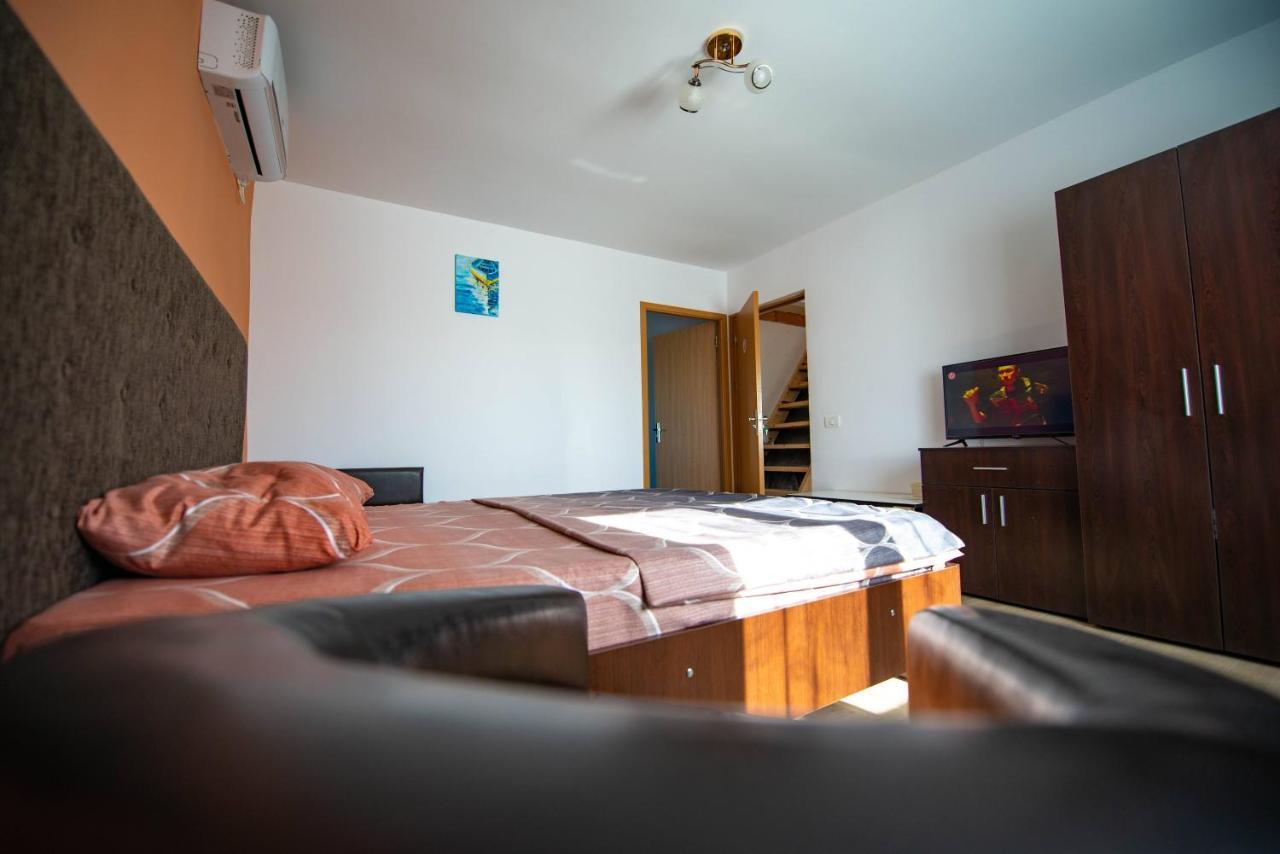 Casa Dumitrescu Hotell Năvodari Exteriör bild